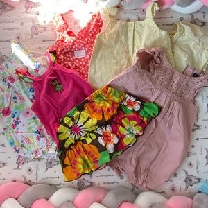 7 piece Bundle 🌺 🐒